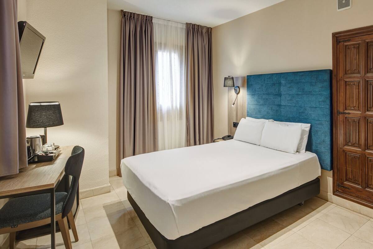 Literie de qualité supérieure, couette en duvet d'oie, minibar