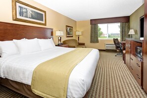 Premium bedding, in-room safe, desk, iron/ironing board - Days Inn by Wyndham Cheyenne (Cheyenne)