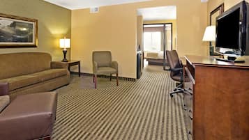 Seprai premium, brankas, meja kerja, dan setrika/meja setrika