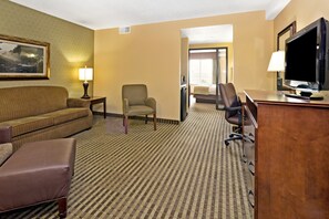 Premium bedding, in-room safe, desk, iron/ironing board