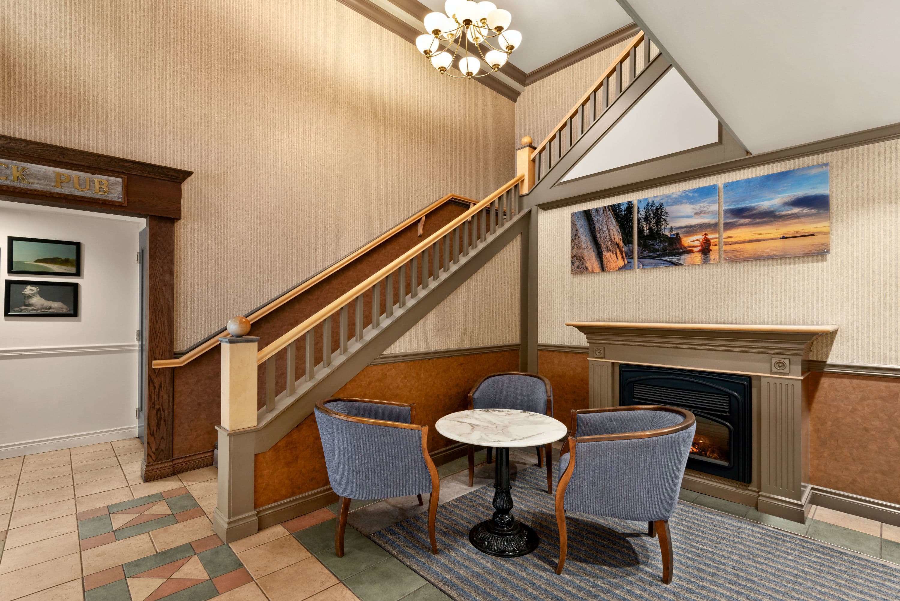 Photo - Days Inn by Wyndham Vancouver Downtown