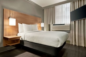 Double Room - Days Inn by Wyndham Vancouver Downtown (Vancouver)