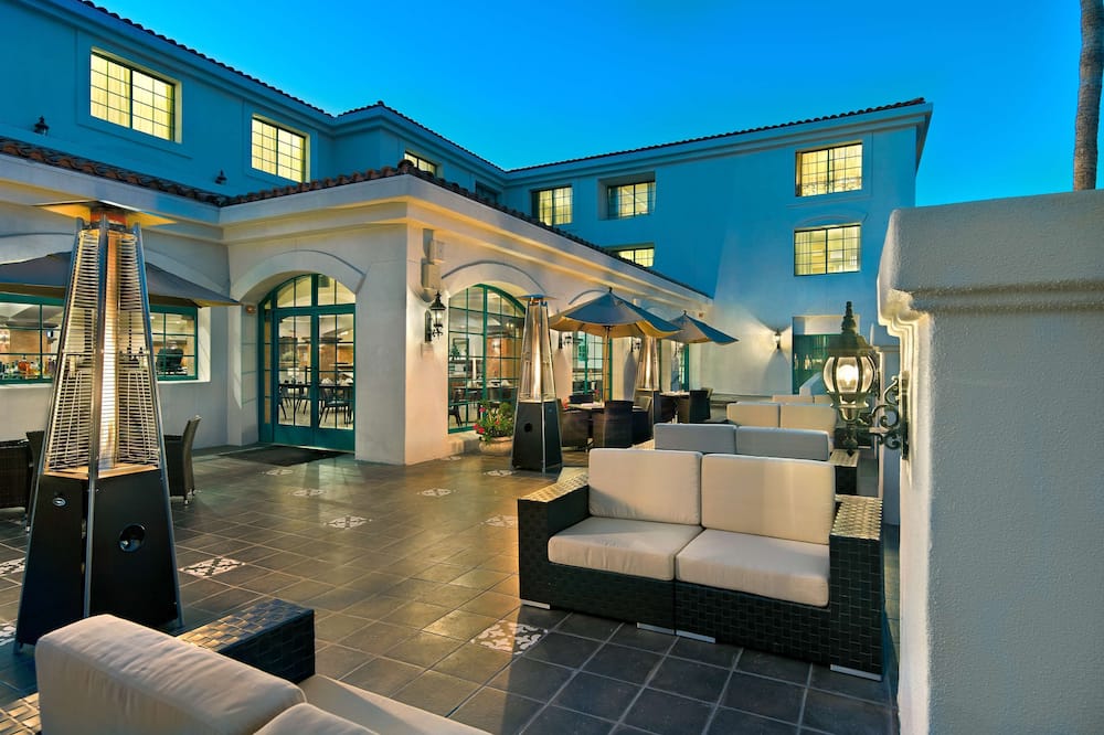 DoubleTree by Hilton San Pedro - Port of Los Angeles
