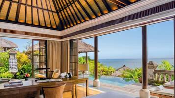 Family Villa (Premier) | Balcony view