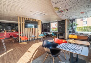 Área de estar no saguão