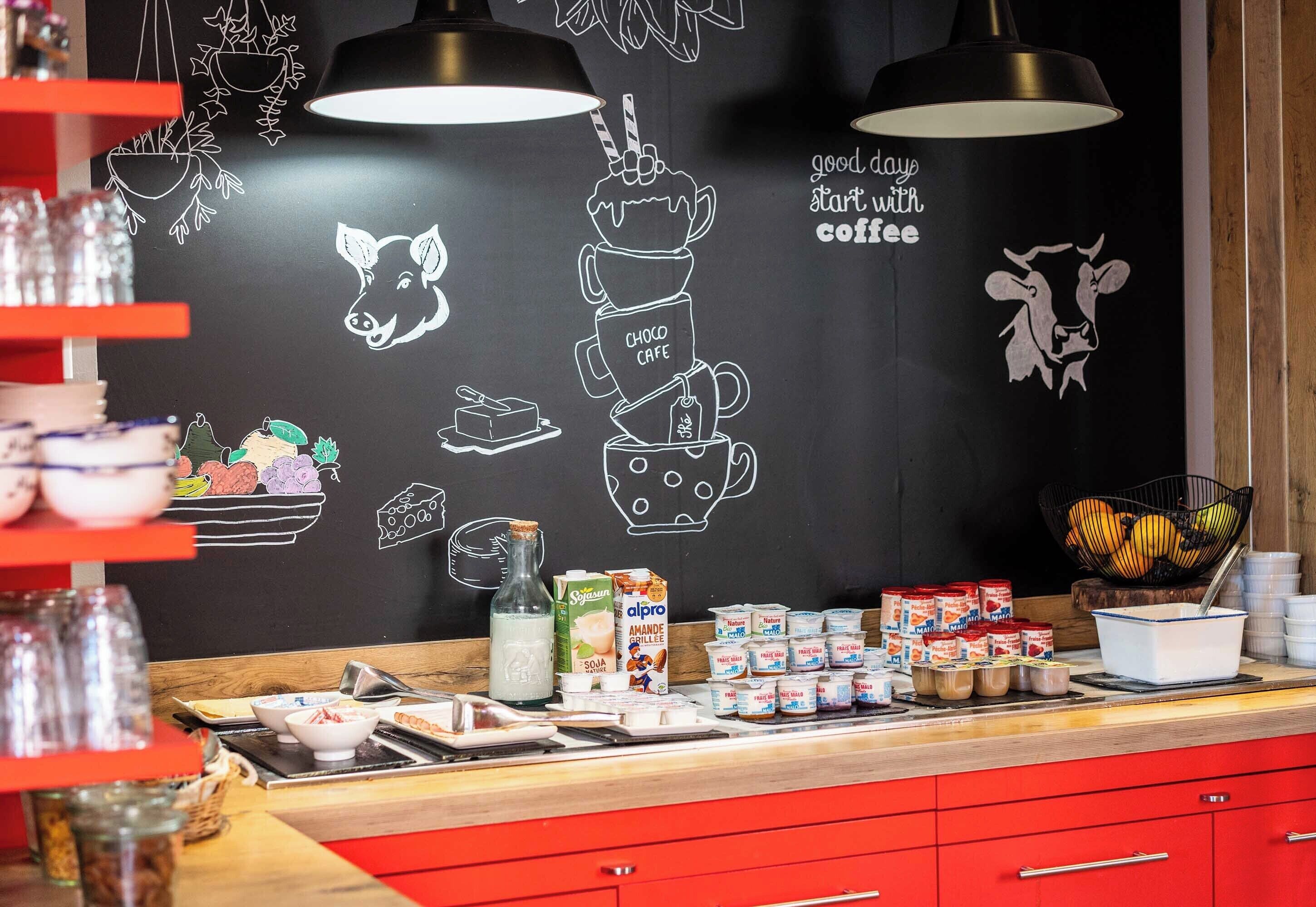 daily buffet breakfast for a fee