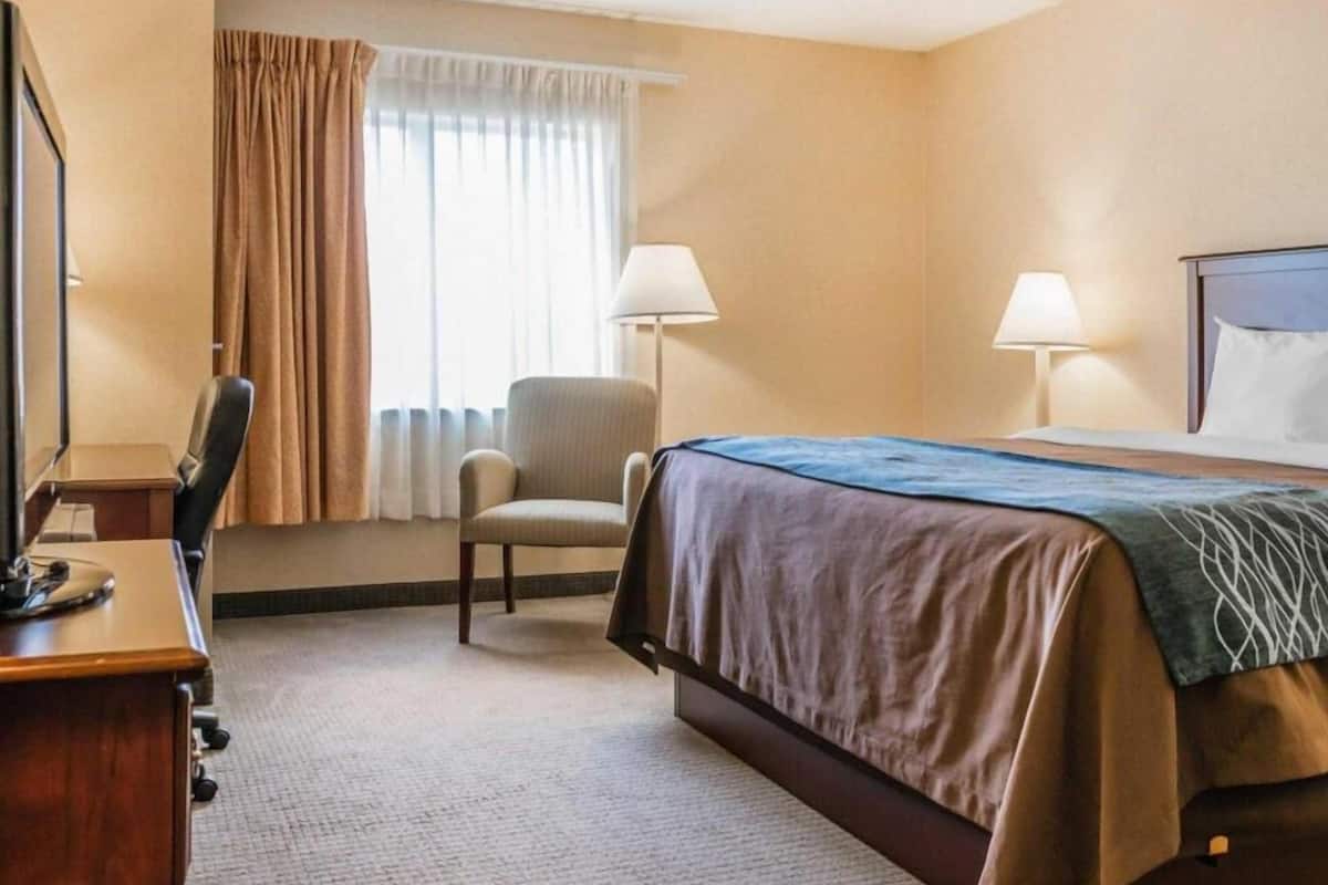 Pillowtop beds, in-room safe, desk, iron/ironing board