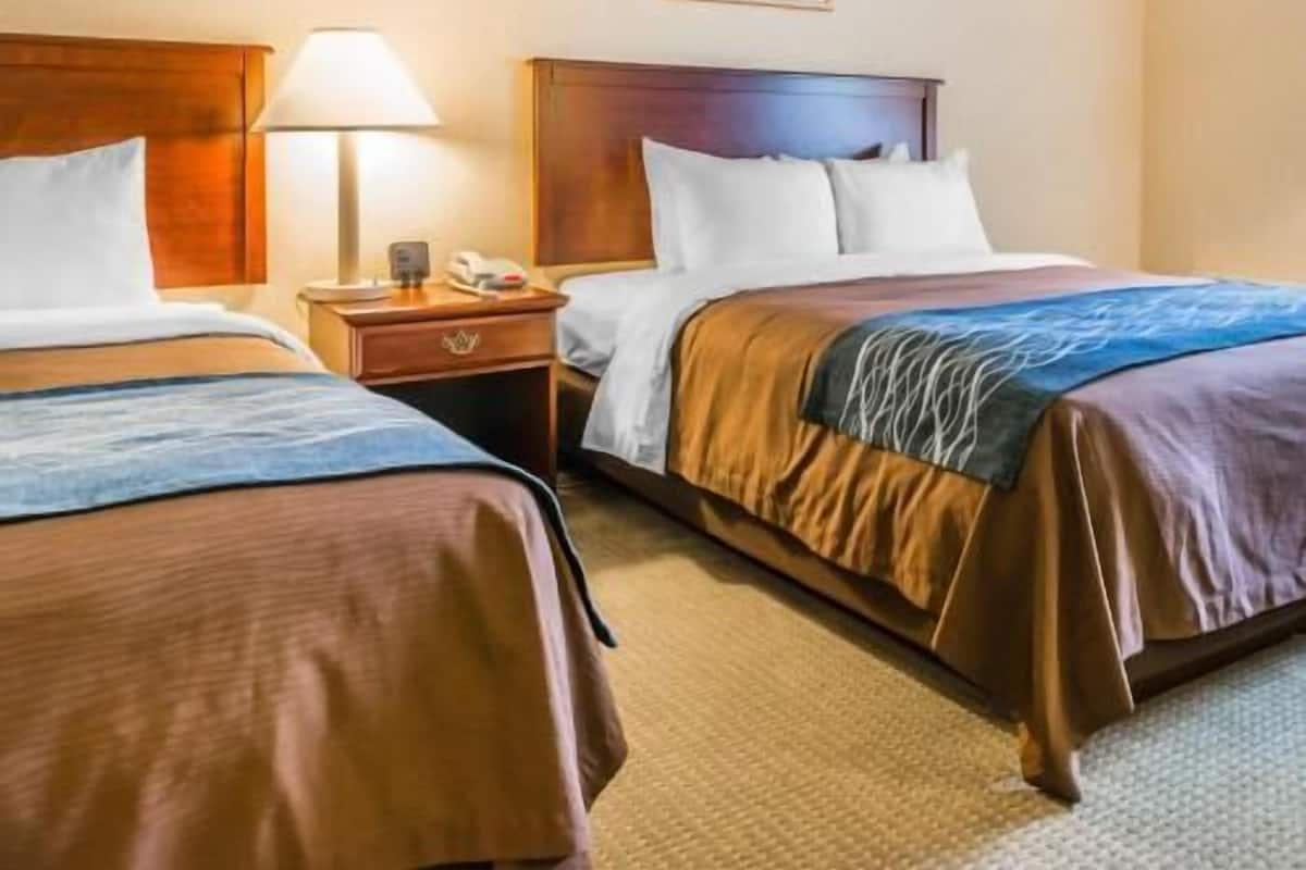 Pillowtop beds, in-room safe, desk, iron/ironing board
