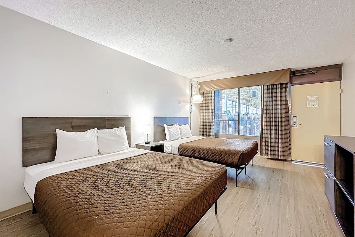 Deluxe Room, 2 Double Beds, Non Smoking | 1 bedroom, desk, free WiFi, bed sheets