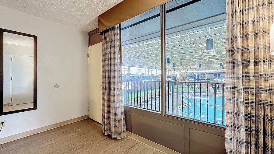 Stayable Jacksonville West