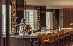 9 restaurants servant le petit déjeuner, le déjeuner et le dîner