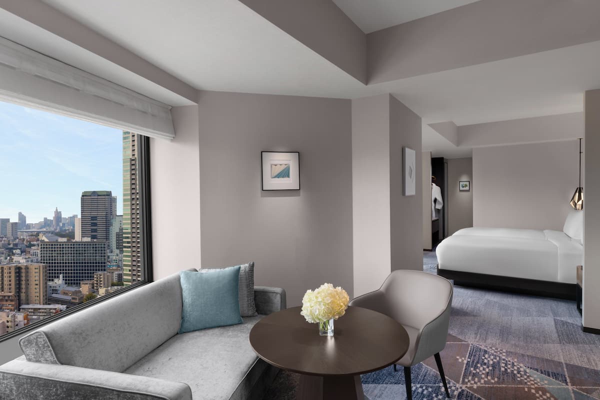 Suite, 2 Single Beds, Club lounge access (Mizu) | 1 bedroom, minibar, in-room safe, iron/ironing board