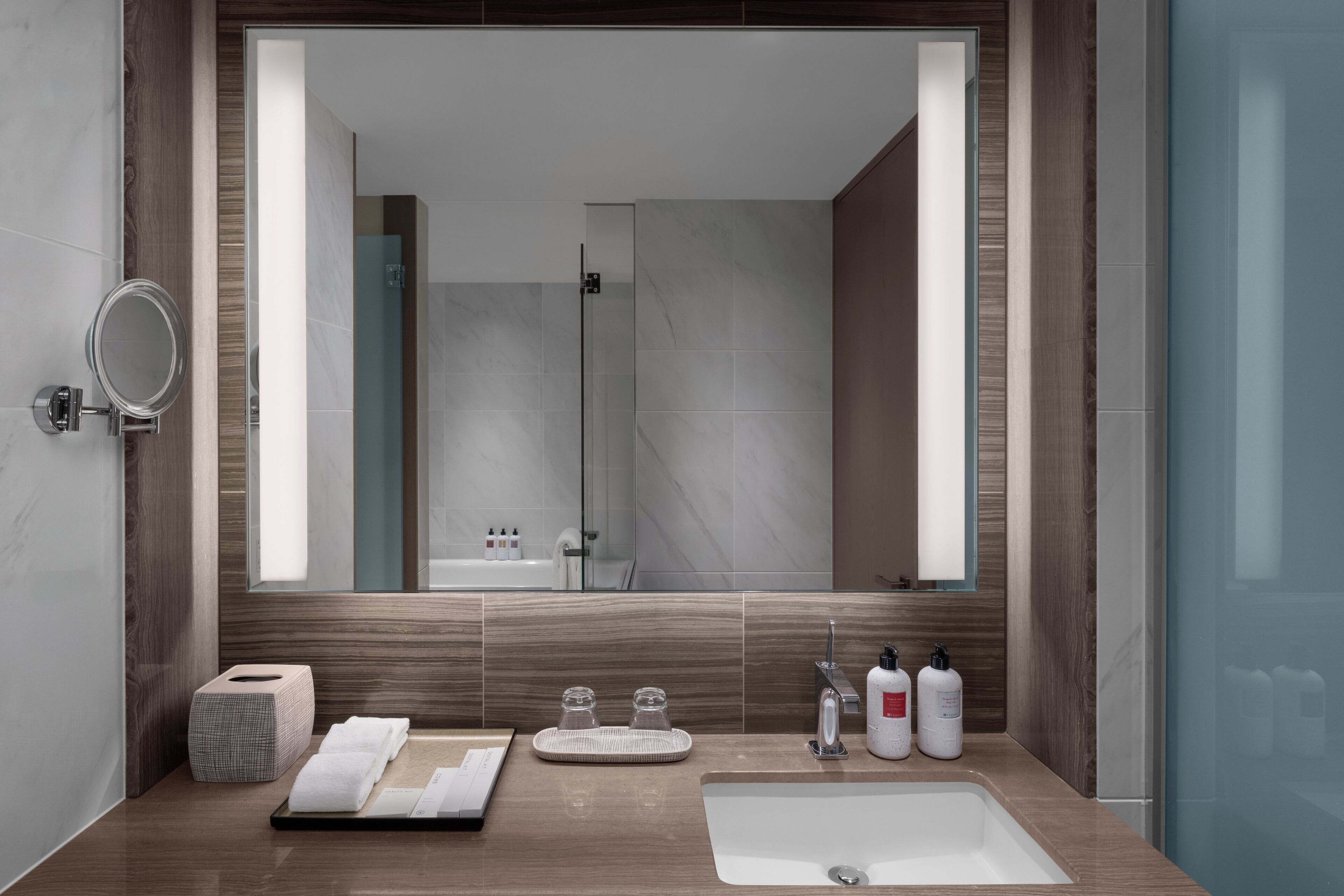 Suite, 1 King Bed, Club lounge access (Tori) | 1 bedroom, minibar, in-room safe, iron/ironing board