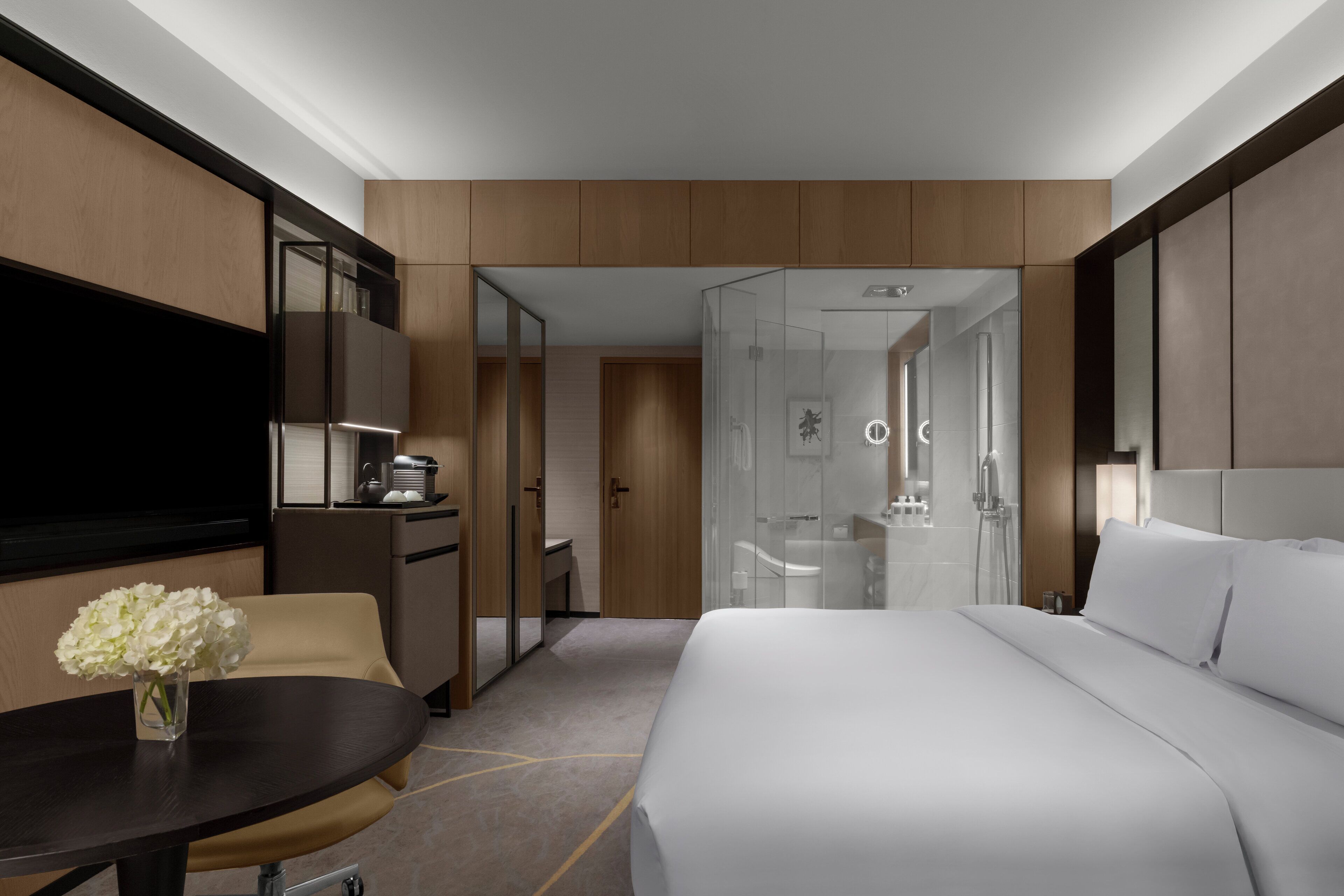 1 bedroom, minibar, in-room safe, iron/ironing board