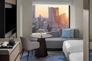 Premium Room, 2 Twin Beds, Club Lounge Access | 1 bedroom, minibar, in-room safe, iron/ironing board - InterContinental ANA Tokyo by IHG (Tokyo)