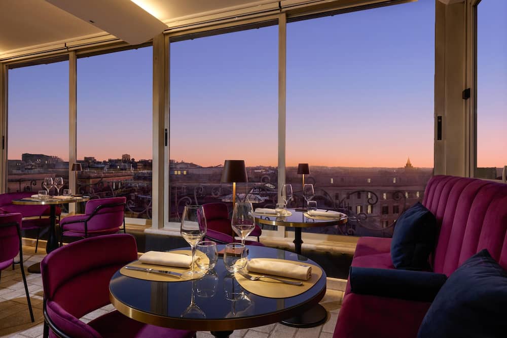 Marcella Royal Hotel - Rooftop Garden