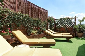 Sundeck