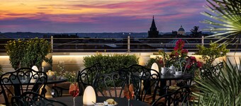 Marcella Royal Hotel - Rooftop Garden