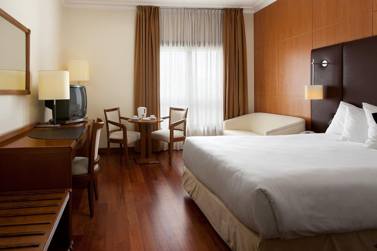 Minibar, in-room safe, desk, blackout drapes
