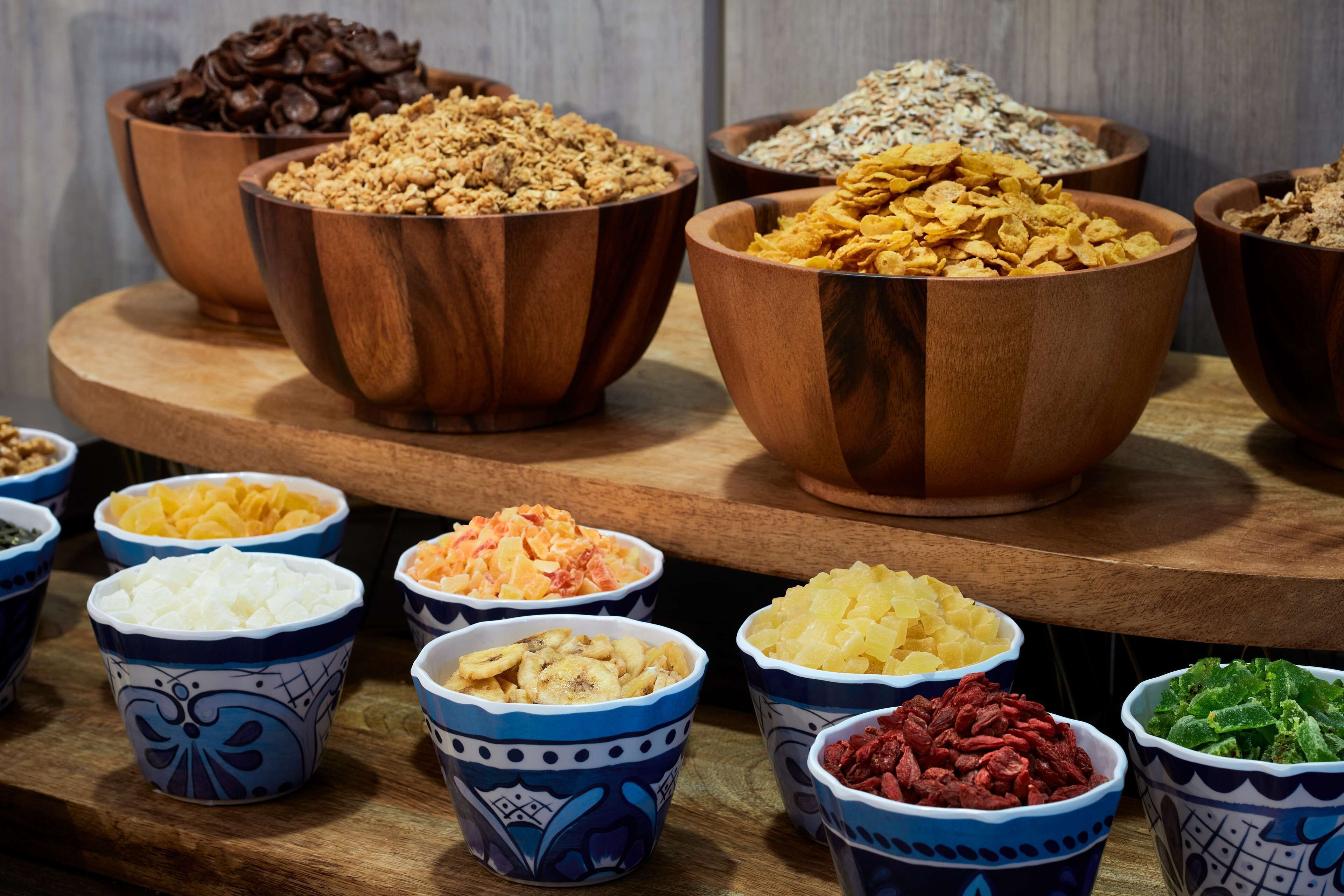 daily buffet breakfast for a fee