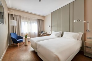 1 Schlafzimmer, Minibar, Zimmersafe, Schreibtisch