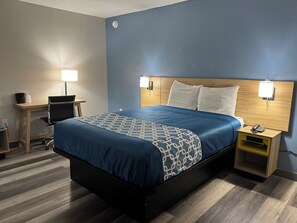 Room, 1 Queen Bed, Non Smoking | Desk, blackout drapes, free WiFi, bed sheets