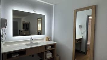 Desk, blackout curtains, free WiFi, bed sheets