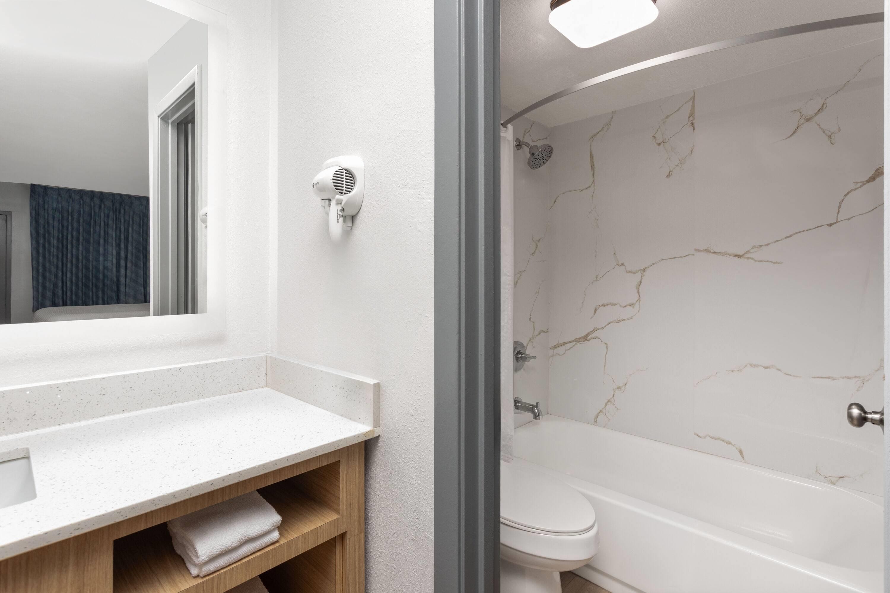 Photo - Travelodge by Wyndham Gainesville