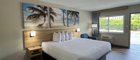 Chambre Deluxe, 1 très grand lit, non-fumeur | Bureau, rideaux d’obscurcissement, accès au Wi-Fi (inclus)