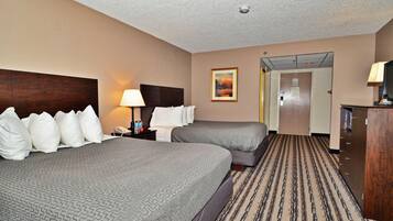 Premium bedding, in-room safe, laptop workspace, blackout drapes