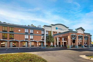 Exterior - Clarion Pointe Durham Research Triangle Park (Durham)