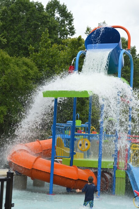 Country Cascades Waterpark Resort - Image 40