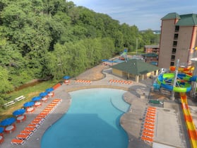Country Cascades Waterpark Resort