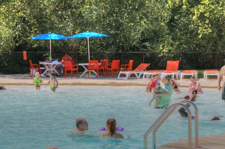Country Cascades Waterpark Resort - Image 56