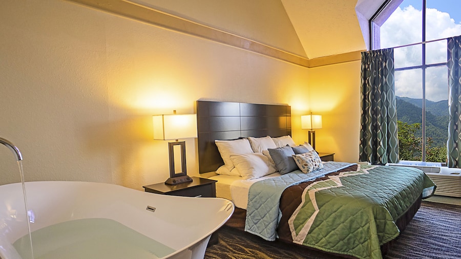 Country Cascades Waterpark Resort