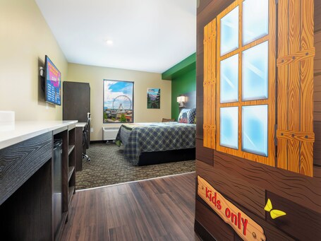 Country Cascades Waterpark Resort - Image 22