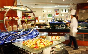 Daily buffet breakfast for a fee - Metropark Lido Hotel Beijing (Beijing)