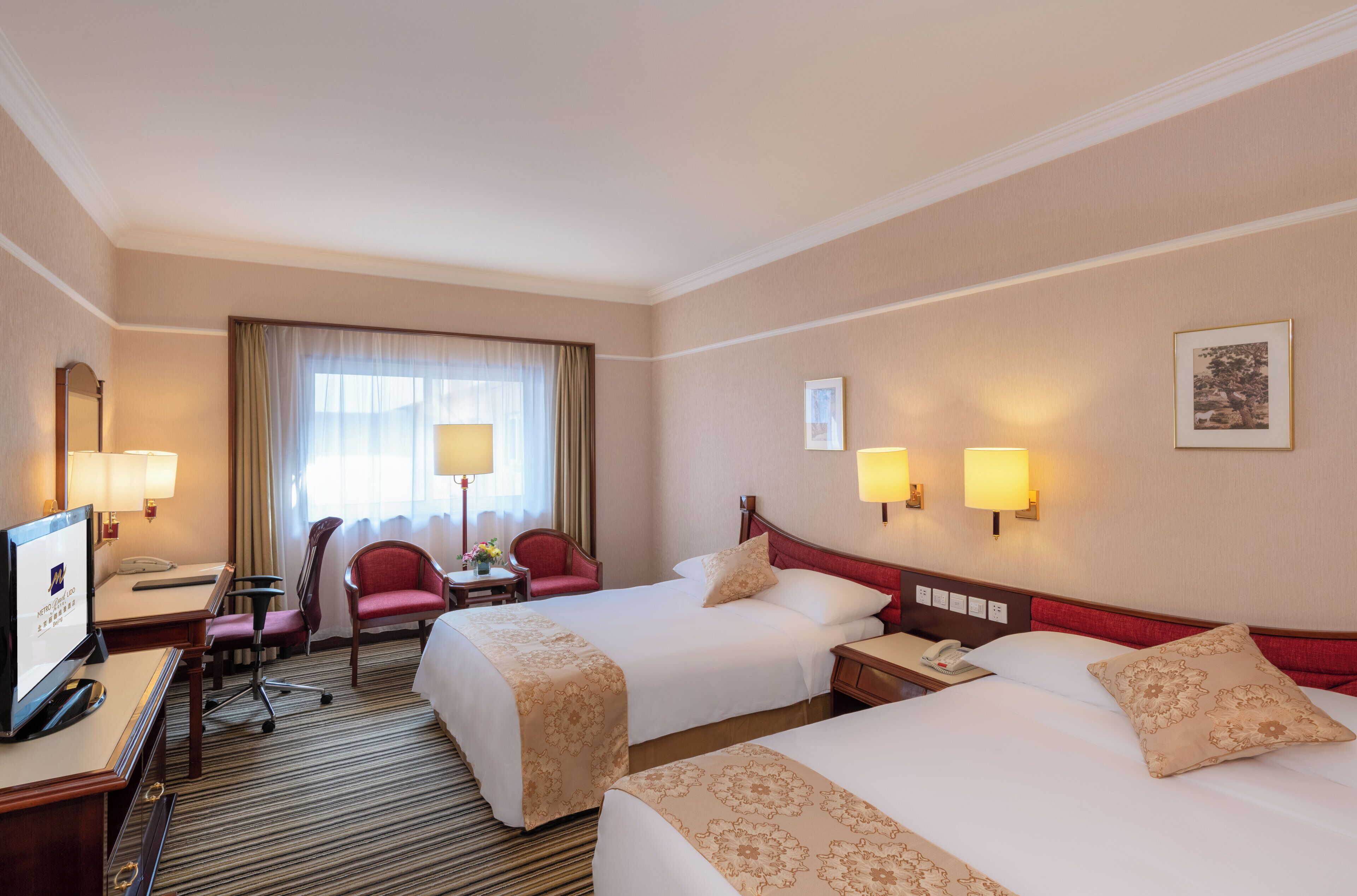 Premium bedding, down duvets, minibar, in-room safe