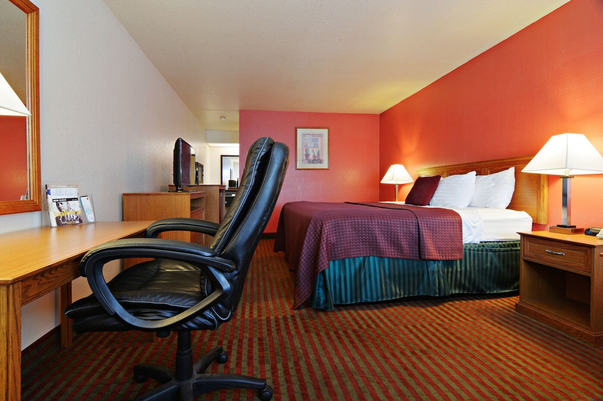 Free cribs/infant beds, rollaway beds, free WiFi, bed sheets