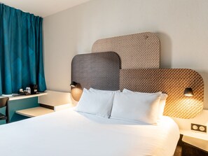 Premium bedding, desk, blackout curtains, soundproofing - B&B HOTEL Marseille Prado Parc des expositions (Marseille)