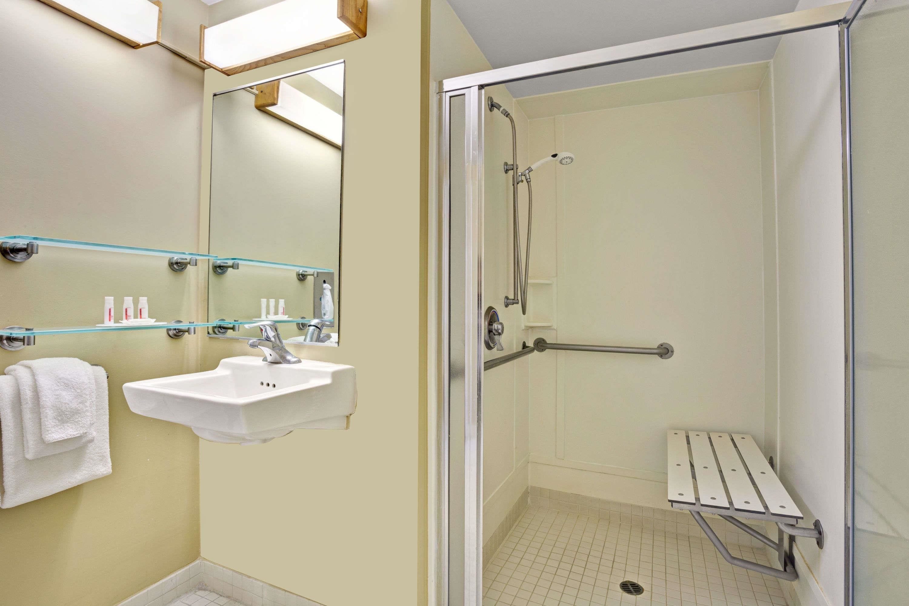 Photo - Travelodge by Wyndham Presidio San Francisco