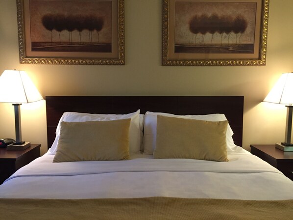 Standard Room, 1 King Bed