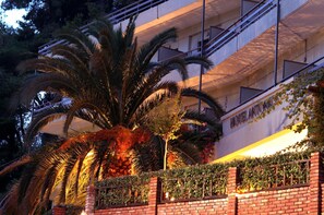 Exterior - Antonios (Archaia Olympia)
