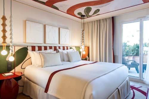 Premium bedding, minibar, in-room safe, individually decorated