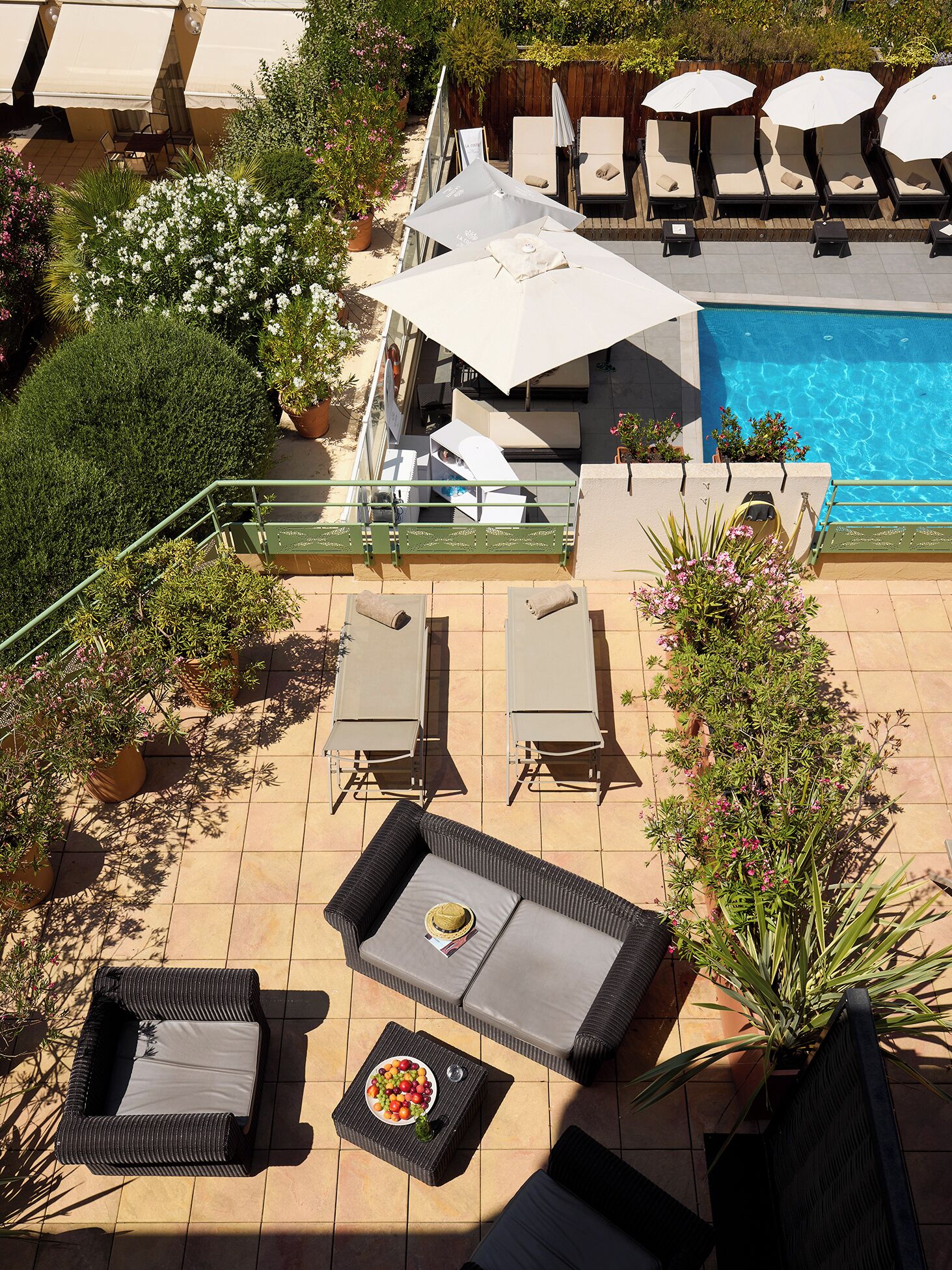 Chambre Exécutive, terrasse, vue piscine | Terrasse/Patio