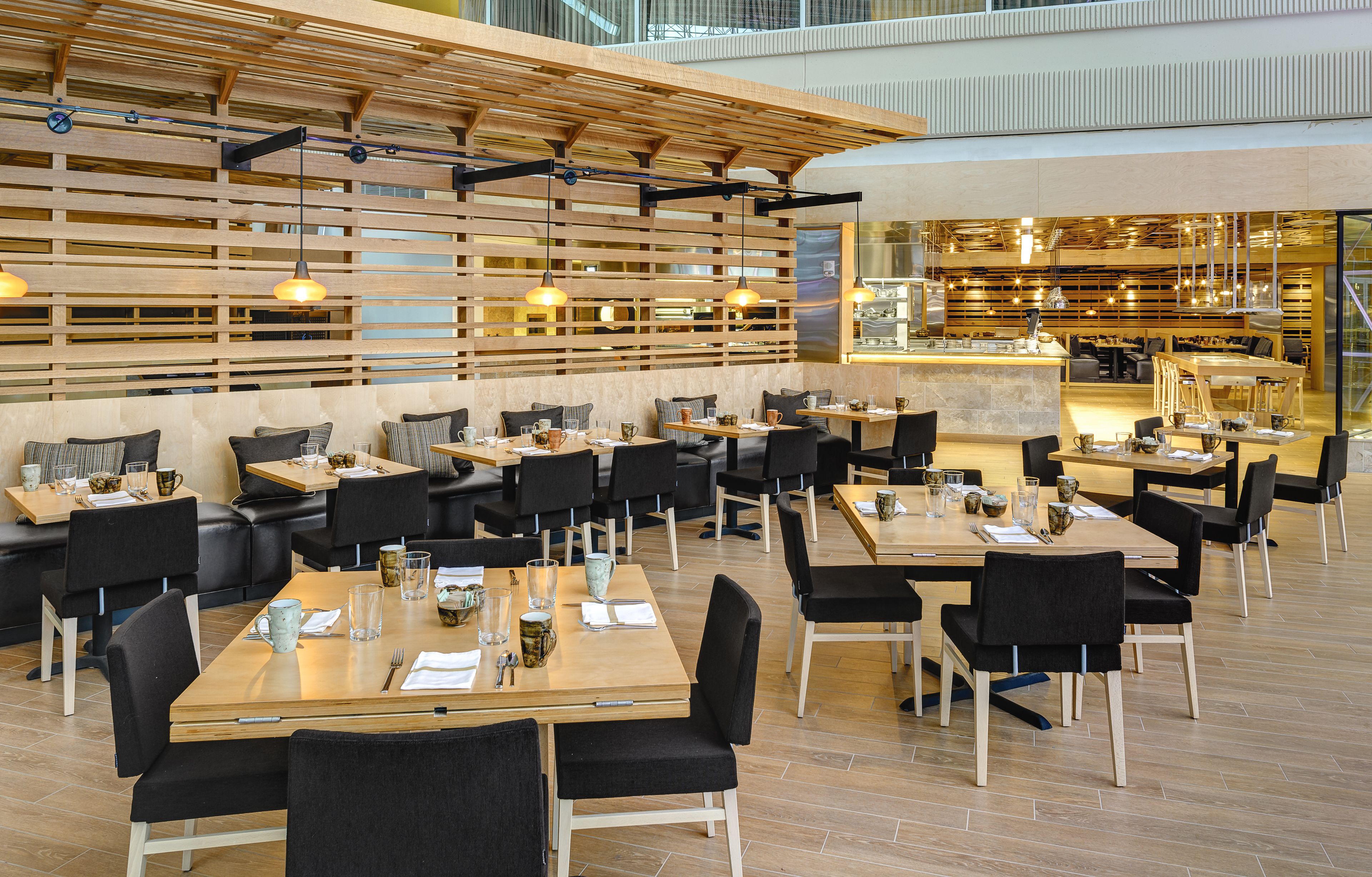 Tägliches Frühstücksbuffet gegen Gebühr