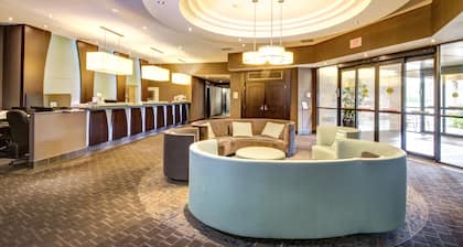 Best Western Plus Guildwood Inn