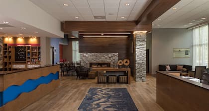 Hampton Inn & Suites Asheville Biltmore Village