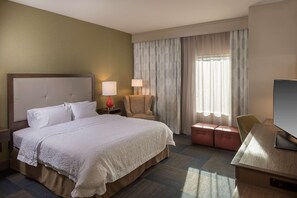 Room, 1 King Bed, Accessible, Bathtub | In-room safe, iron/ironing board, free WiFi, bed sheets - Hampton Inn & Suites Asheville Biltmore Village (Asheville)