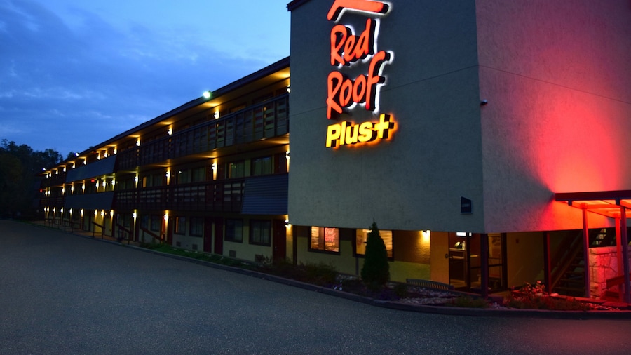 Red Roof Inn PLUS+ Pittsburgh East - Monroeville